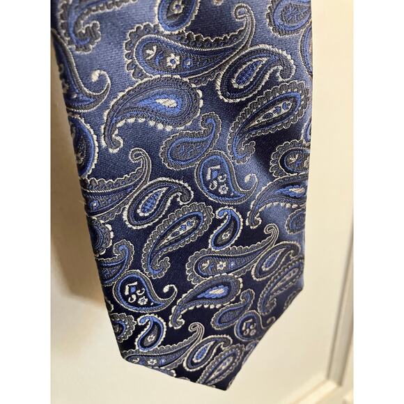 Joseph Abboud Men's Paisley Tie in Blue, Size S16 - Picture 3 of 3